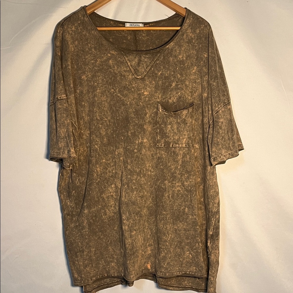 Zenana Outfitters Acid Wash Brown T-Shirt XL no stains or holes